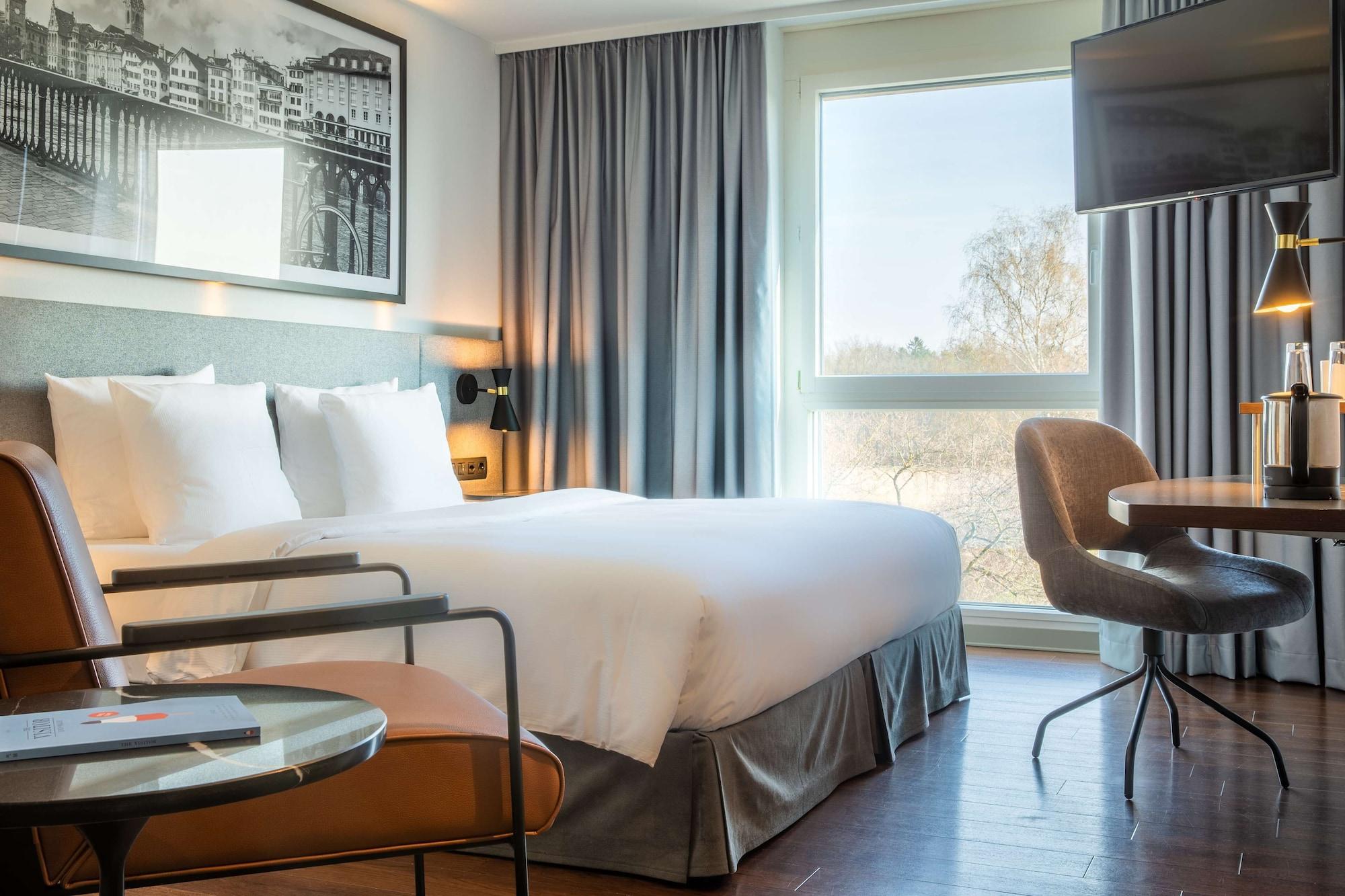 Radisson Zurich Airport Hotel 4*