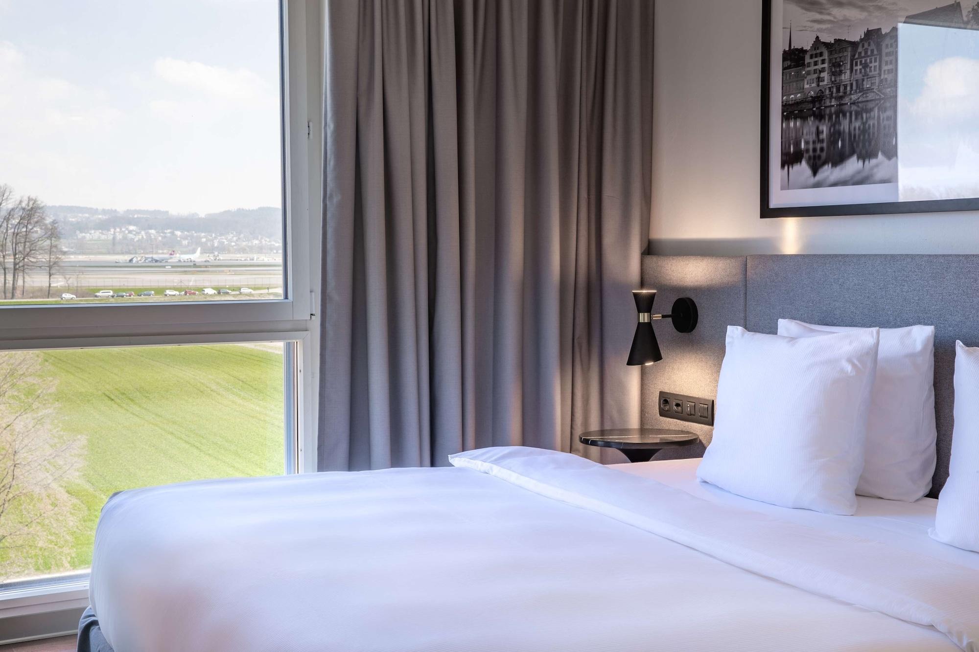 Radisson Zurich Airport 4*